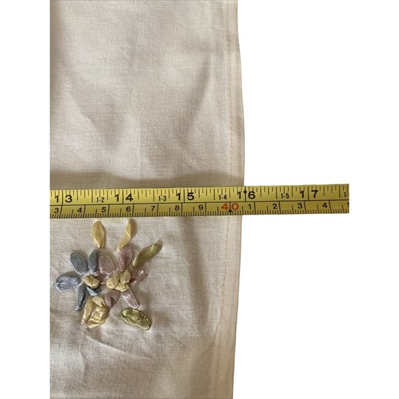 2 Silk Ribbon Embroidered Cotton Napkins 16” x 18” Flowers - Picture 6 of 7